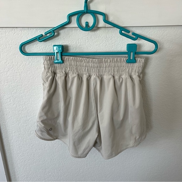 lululemon athletica Pants - Lululemon Athletica Women's 6 Speed Shorts.